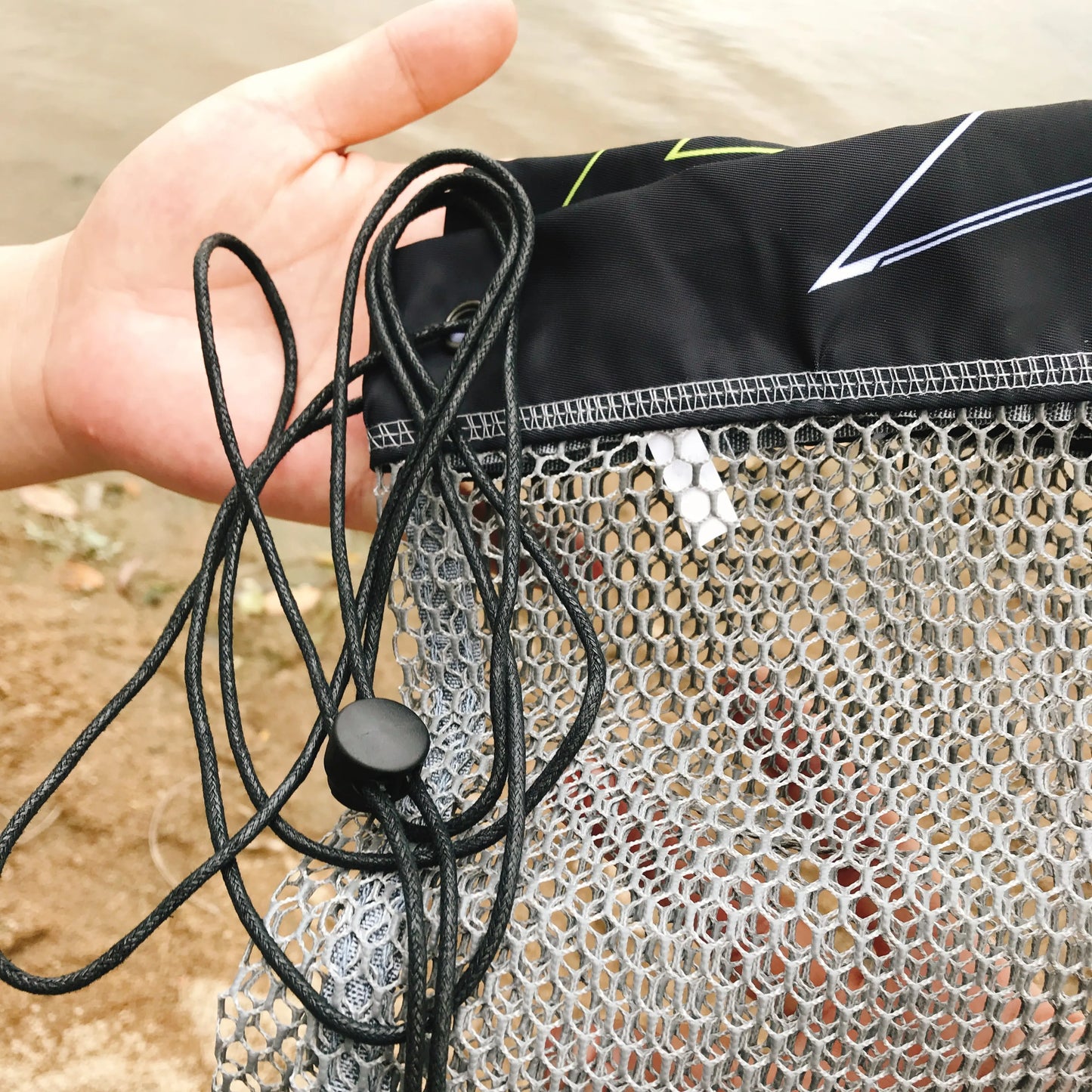 Fishing Gear for Stream Fishing: Portable Foldable Fish Care with Quick Dry, Mesh Pocket and Drawstring，Fish Basket and Keepnet