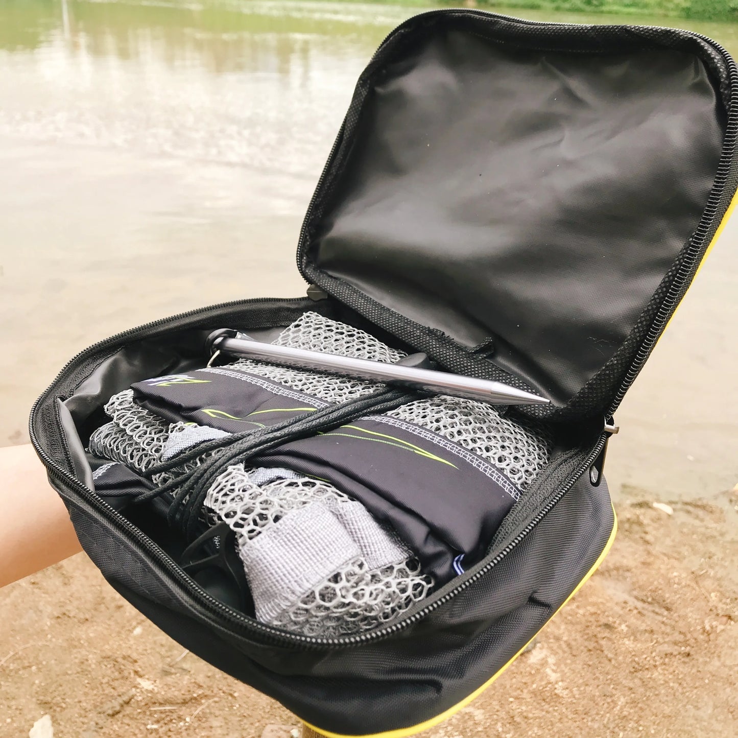 Fishing Gear for Stream Fishing: Portable Foldable Fish Care with Quick Dry, Mesh Pocket and Drawstring，Fish Basket and Keepnet